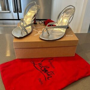 Christian Louboutin gorgeous sandal in Silver. Taralita 85 calf Glitter. Size 38